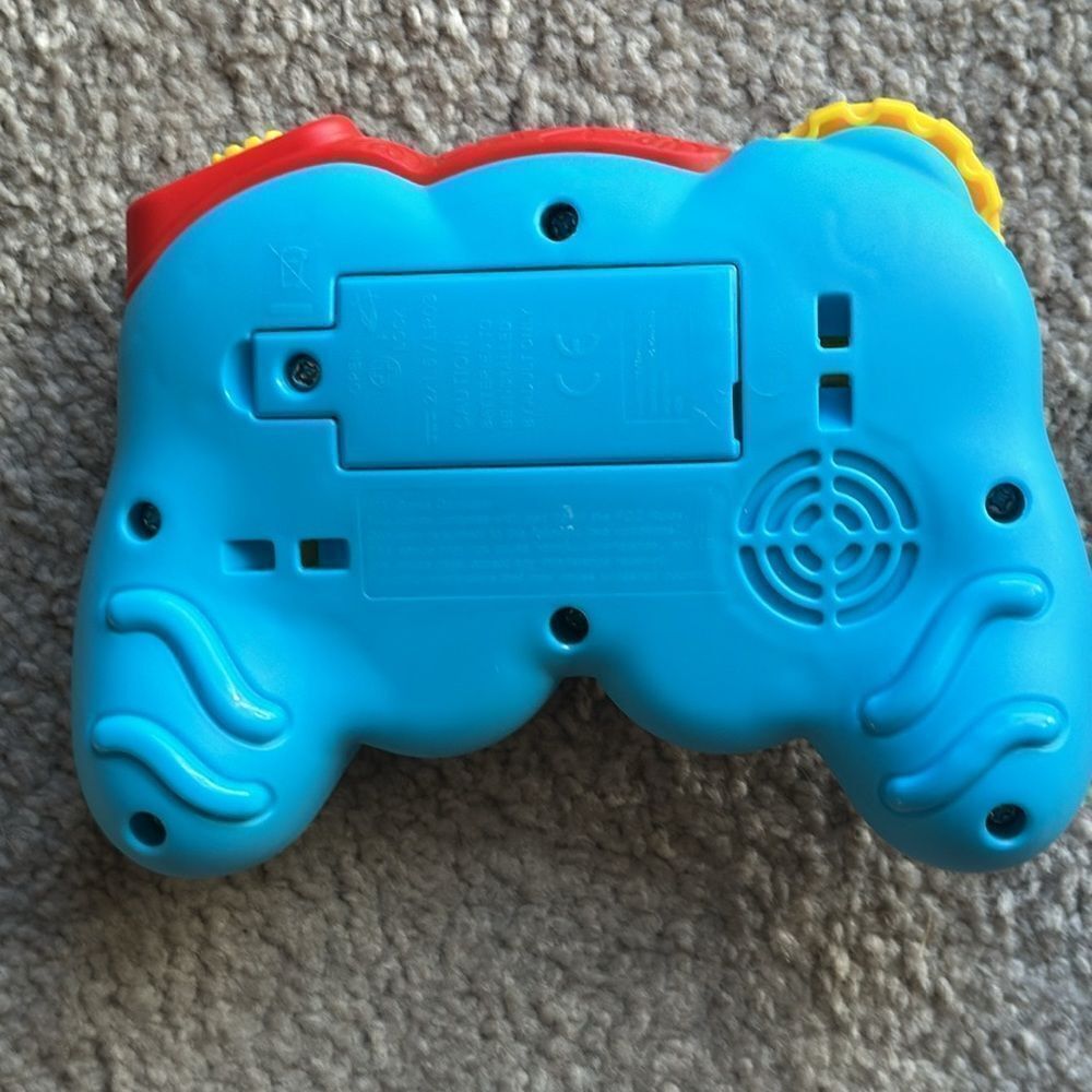 Playgo Toys Interactive Game Controller! - Picture 3 of 5